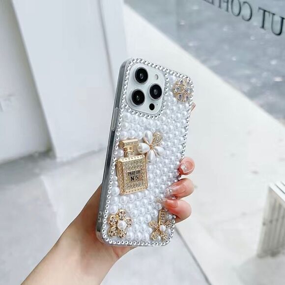 PEARL & GLITTER Case for iPhone 14 Pro. Brand New. Gold Embellishments. - Picture 4 of 5